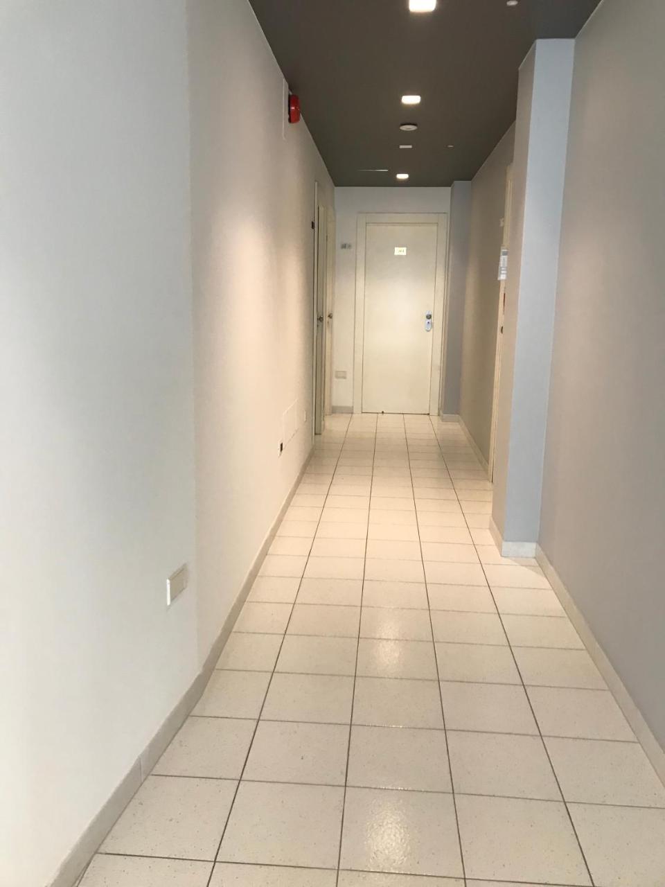 Hotel Mediterraneo Ombrellone E Lettini Inclusi Martinsicuro Bagian luar foto